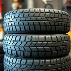 Koszt opon i wymiany sezonowej: zakup, montaż, przechowywanie i zużycie ogumienia